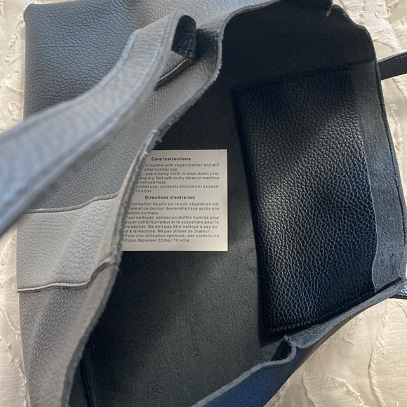 Vince Camuto bag new -never worn - Picture 4 of 4